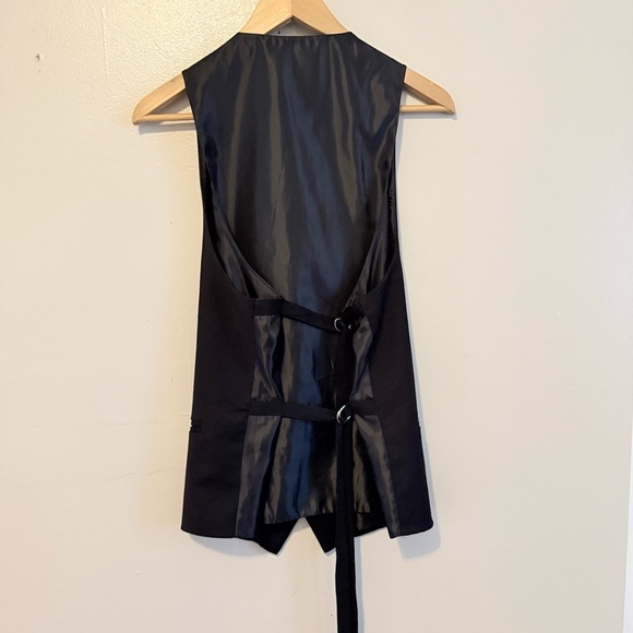 Simons Italian Black Button-Up Vest - Picture 2 of 3